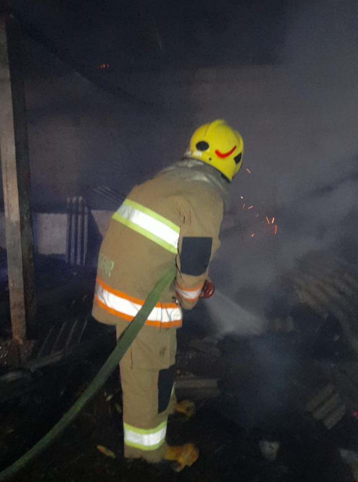 Gegara Perapian Ternak, Kandang dan Motor di Kediri Terbakar