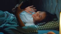 9 Trik Jitu Menghadapi Perbedaan Waktu ketika Menjalin Hubungan Jarak Jauh