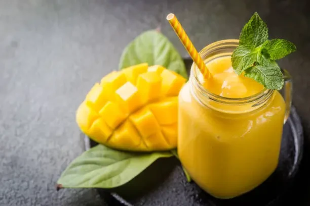 4 Ide Makanan Sehat dari Buah Mangga, yang Terakhir Jadi Kegemaran Banyak Orang Nih!