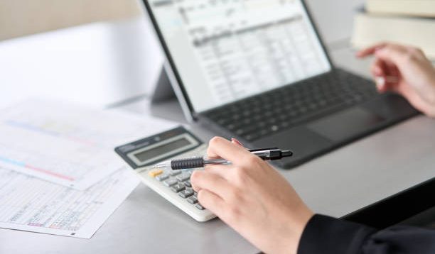 10 Tips Pengelolaan Keuangan yang Sehat dalam Bisnis, Nomor 1 Jangan Sampai Kelewatan!