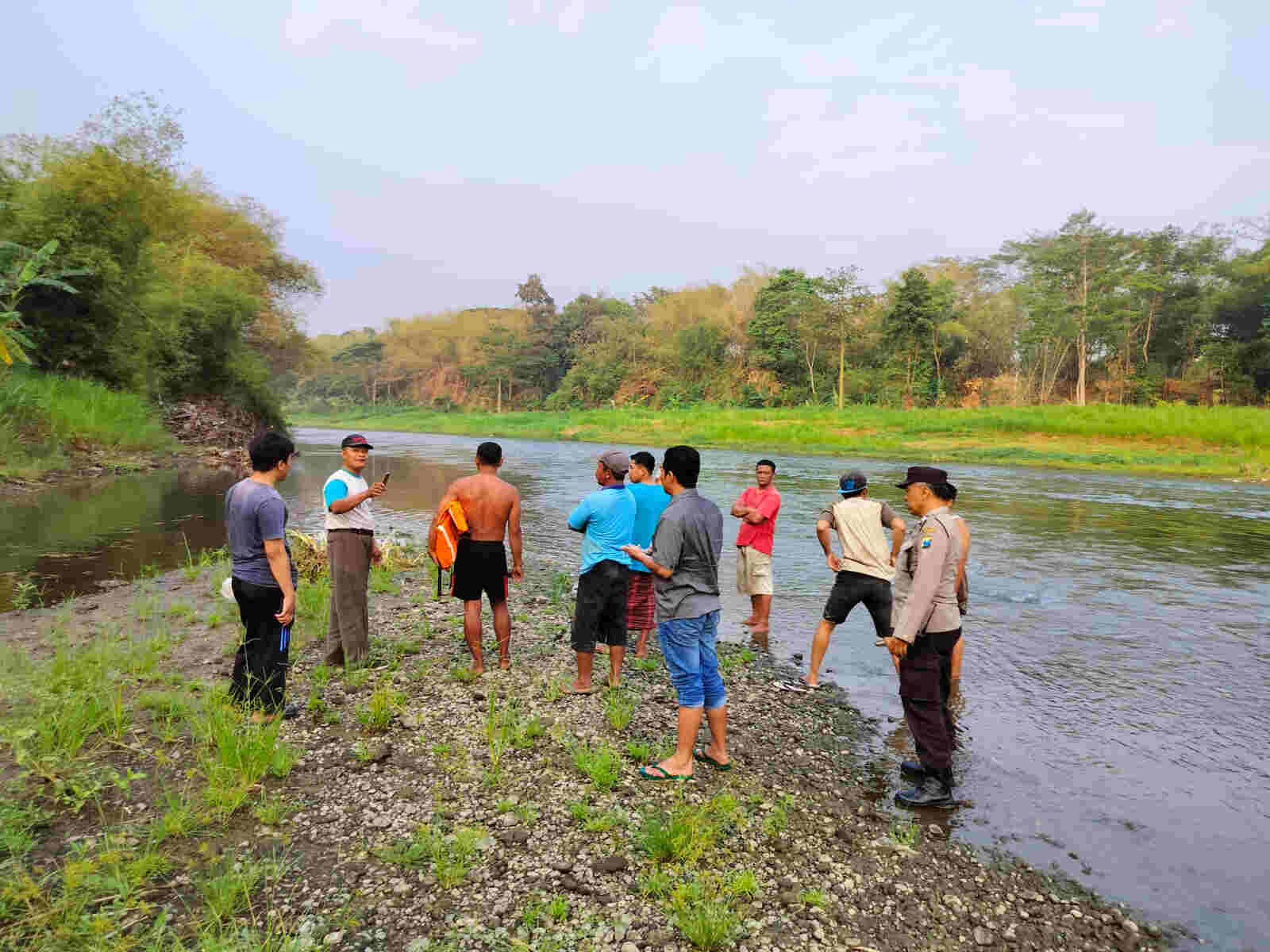 Santri Tenggelam Mandi Sungai Brantas Kediri Dalam Pencairan
