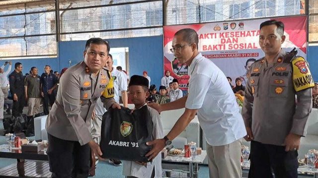 Pengabdian AKABRI 91, Polres Nganjuk Gelar Bakti Sosial dan Kesehatan