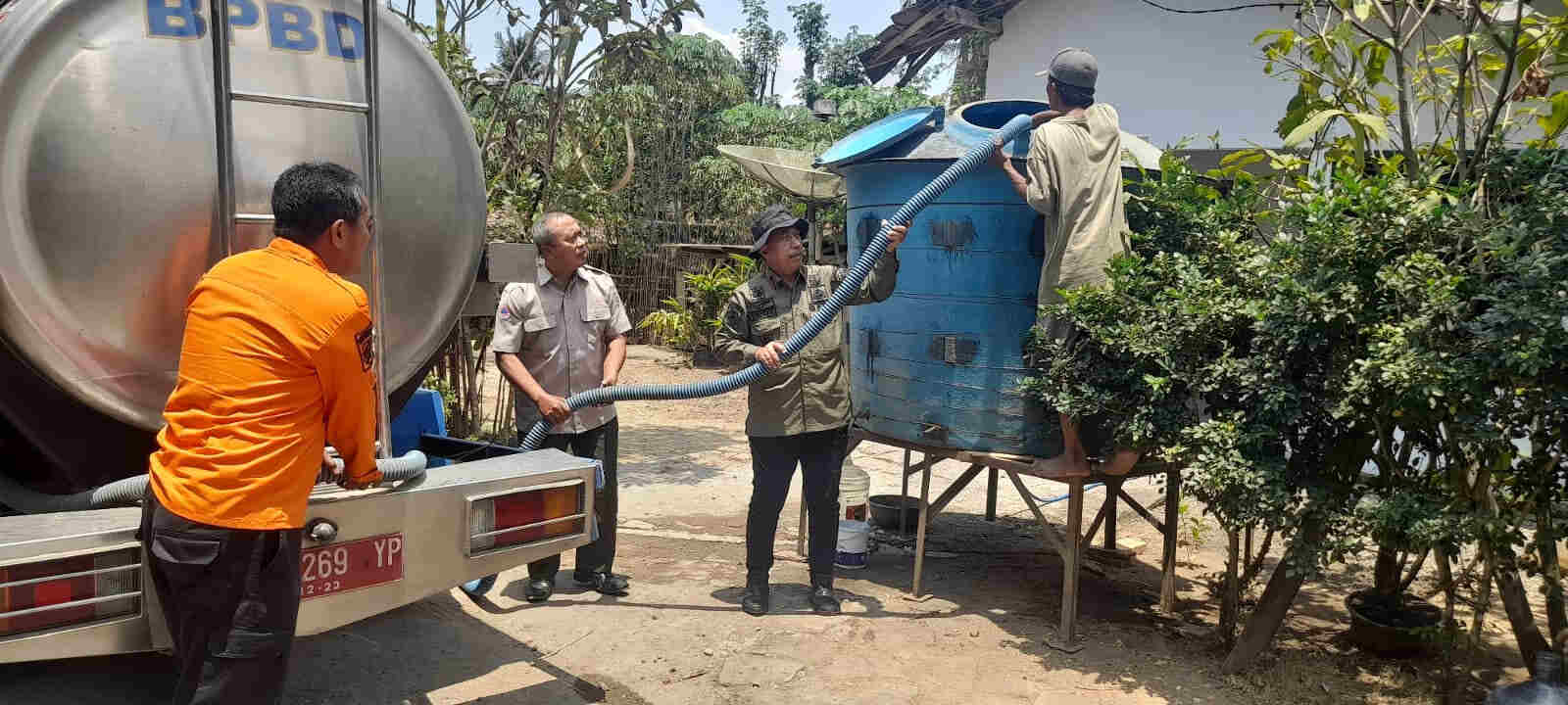 12 Ribu Warga Terdampak Kekeringan, BPBD Sampai Droping 507 Tangki Air Bersih