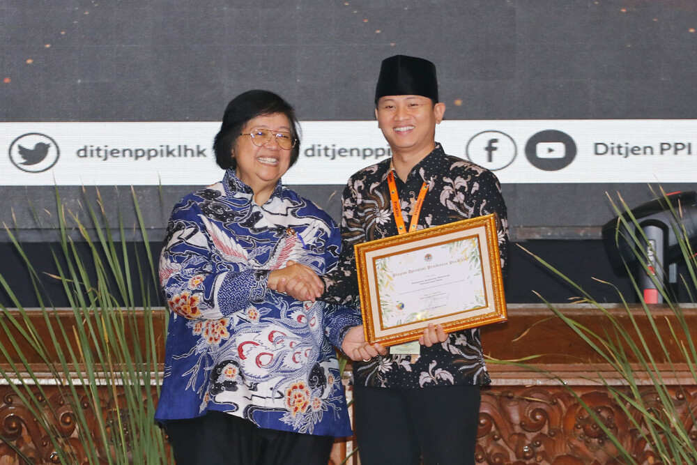 Komitmen Pelestarian Lingkungan, Pemerintah Kabupaten Trenggalek Meraih 3 Penghargaan Proklim