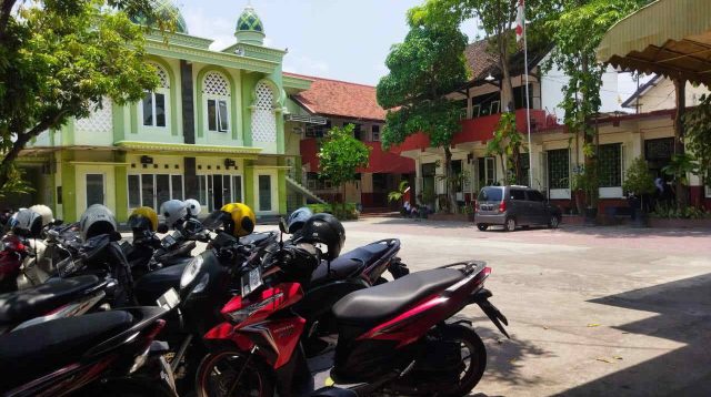 Title: Pungut Sumbangan Pembangunan Sekolah, Komite SMPN 2 Tulungagung Angkat Bicara