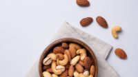 1698381000-ilustrasi-manfaat-kacang-untuk-kesehatan-otak 8 Manfaat Kacang bagi Kesehatan Otak, Kaya akan Antioksidan Lho!