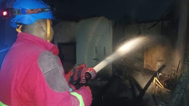 Masak Air Ketiduran, Rumah Warga Desa Ngembul Blitar Ludes Dilalap Si Jago Merah