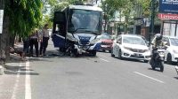 1698941777-bus-sim-keliling-di-tulungagung-bertabrakan-polisi-masih-selidiki-penyebab-kecelakaan Bus SIM Keliling di Tulungagung Bertabrakan, Polisi Masih Selidiki Penyebab Kecelakaan
