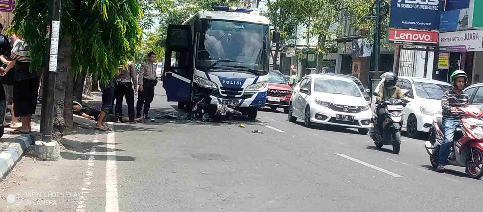 Bus SIM Keliling di Tulungagung Bertabrakan, Polisi Masih Selidiki Penyebab Kecelakaan