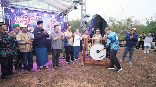 Kejuaraan Paralayang Jatim Seri IV Kota Batu Diikuti 55 Peserta