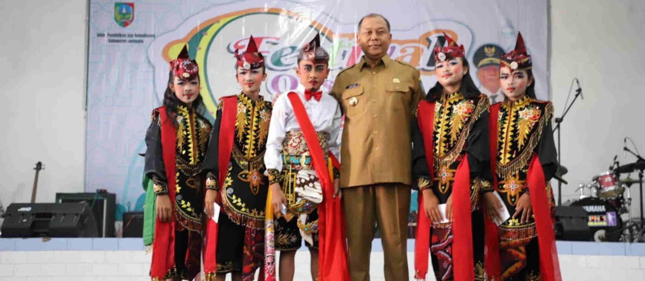 Tari Remo Buka Gelaran Festival Qasidah Tingkat Pelajar SMP