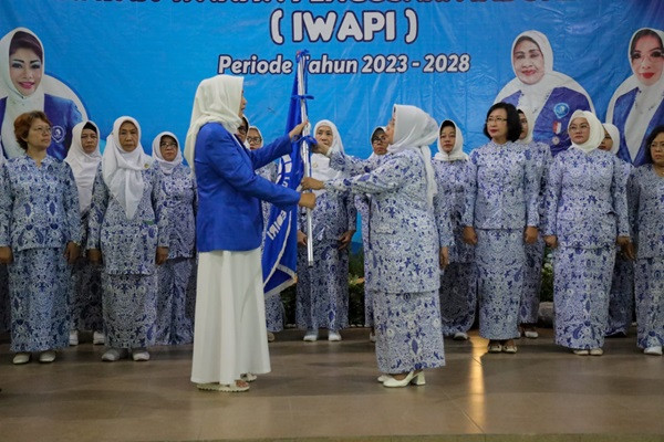 Dewan Pengurus Cabang IWAPI Kota Kediri Periode 2023-2028 Dilantik, Pemda Bangun Perekonomian dengan Pengusaha Wanita
