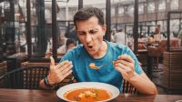 10 Cara Menghindari Mulut Terluka Akibat Makanan Pedas, Nomor 3 Terbukti Efektif dan Diakui Banyak Orang