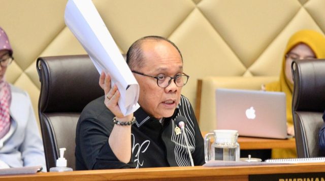 SPTJM tidak Transparan, Junimart Sebut Banyak Mafia Tenaga Honorer dalam Rekrutmen PPPK