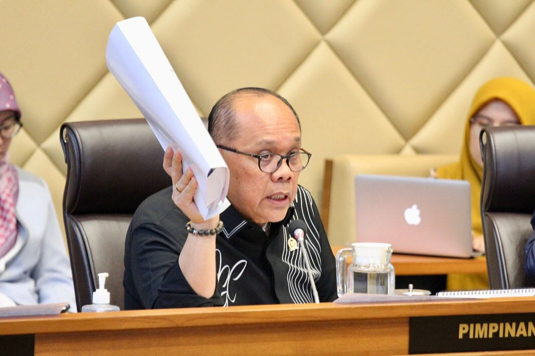 SPTJM tidak Transparan, Junimart Sebut Banyak Mafia Tenaga Honorer dalam Rekrutmen PPPK