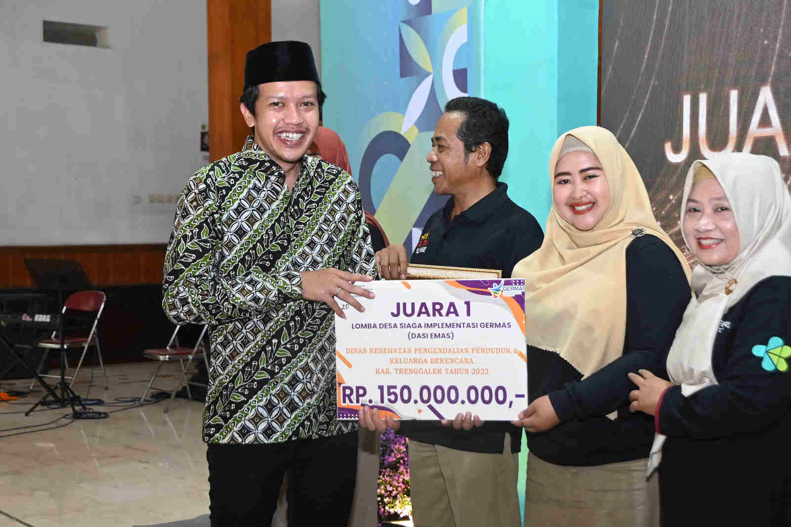 Serahkan Juara DASI EMAS, Wabup Trenggalek, Mas Syah: Yang Sehat Dibayar