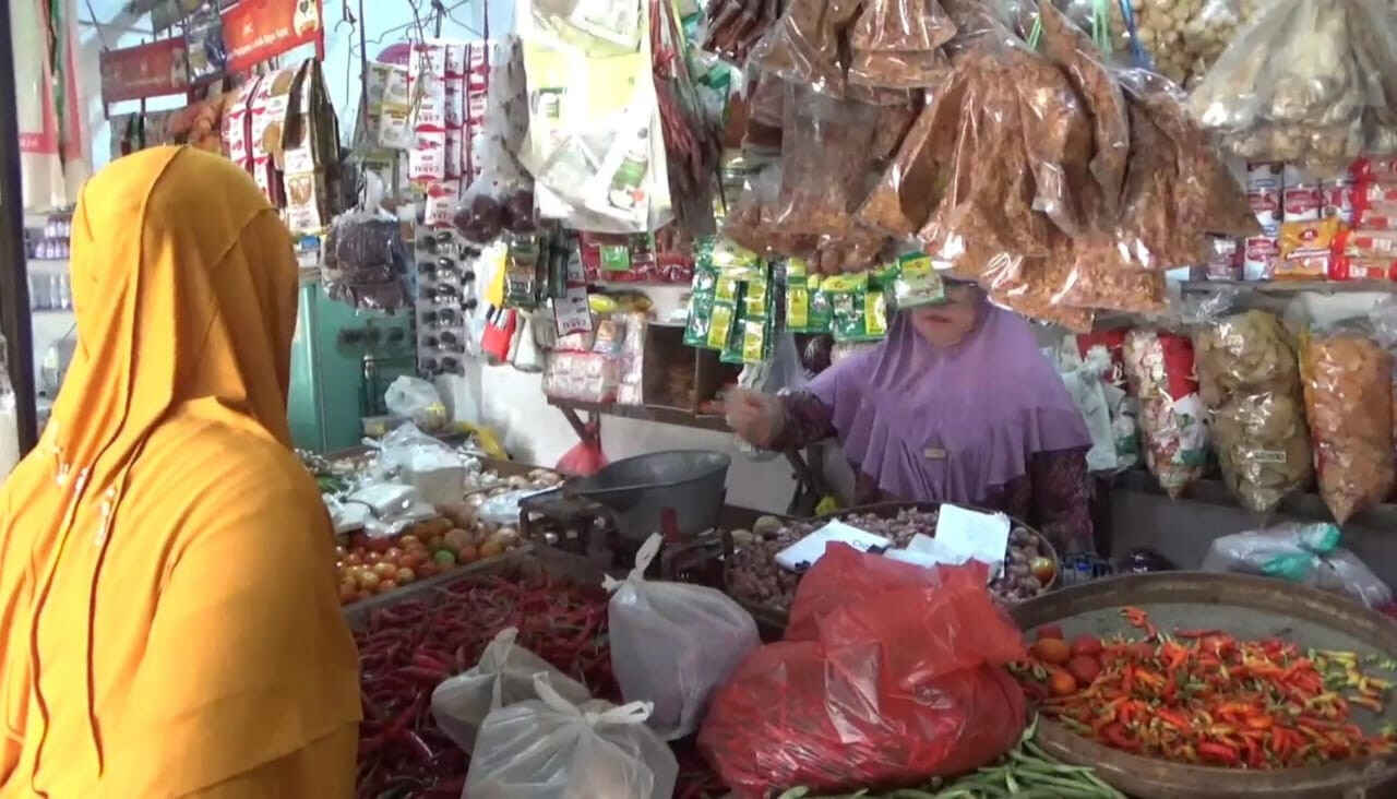 Cabai Rawit dan Bawang di Pasar Tradisional Jombang Terus Naik, Cabai Rawit Tembus Rp 90 Ribu per-kilogram