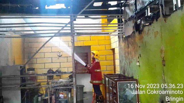 Rumah dan Toko di Kediri Terbakar, Diduga Akibat Korsleting