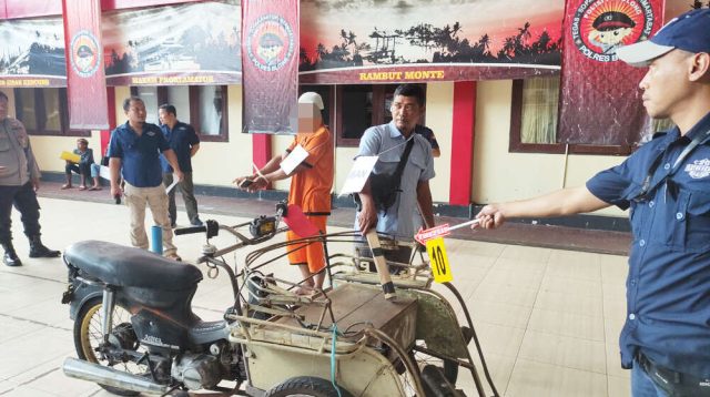 Rekonstruksi Duel Maut Soal Asmara Desa Boro Blitar, Tersangka Peragakan 26 Adegan