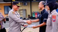 Pengabdian Masyarakat 32 Personel Polres Blitar Kota Dapat Penghargaan