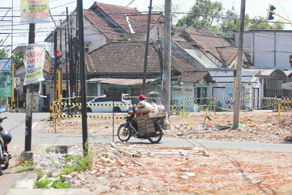 Jadi Exit Tol Kertosono-Kediri, Sepuluh Rumah di Desa Banyakan Dibongkar