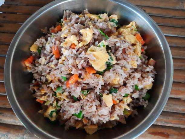Anti Gagal! Kiat Sukses Membuat Nasi Merah yang Empuk dan Enak, Hanya 10 Langkah Aja Lho