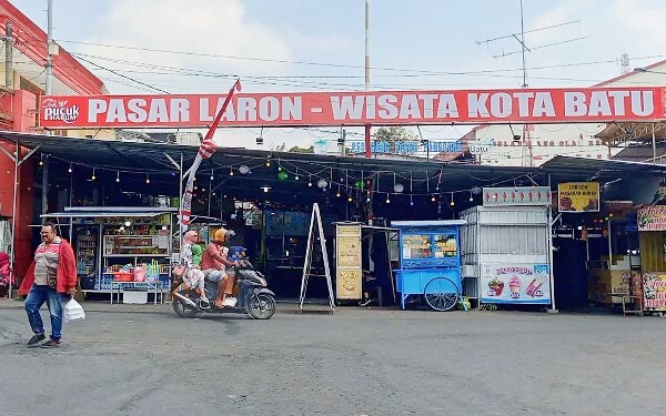 Ribuan PKL Alun-alun Kota Batu Tolak APK Beredar di Lapak