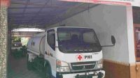 1700663531-truk-tangki-yang-dipinjam (1) Antisipasi Kekurangan Armada, PMI Kota Blitar Pinjam Truk Tangki ke Provinsi