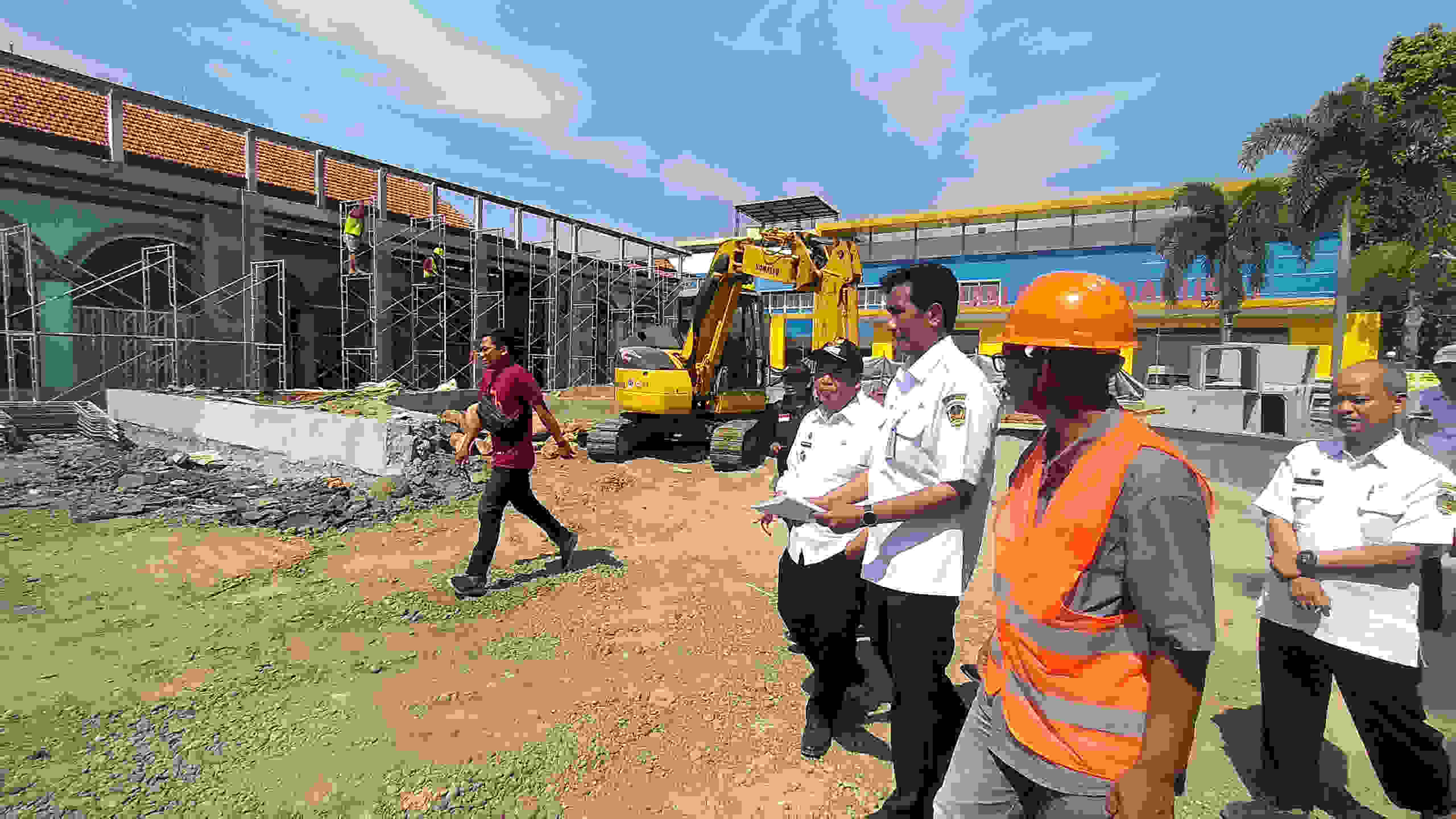 Monitoring Proyek RSUD Caruban Kabupaten Madiun, Tiga Paket Pekerjaan Minus