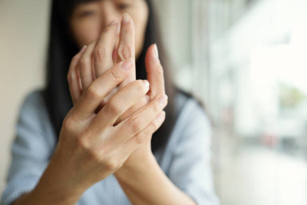 Rahasia Telapak Tangan! 7 Perbedaan antara Garis Tangan Kiri dan Kanan dalam Palmistry