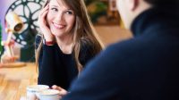 Mengungkap Misteri! Ternyata Ini Arti Dibalik Tatapan Romantis Wanita, Ada Rasa yang Sulit Diungkapkan Secara Verbal