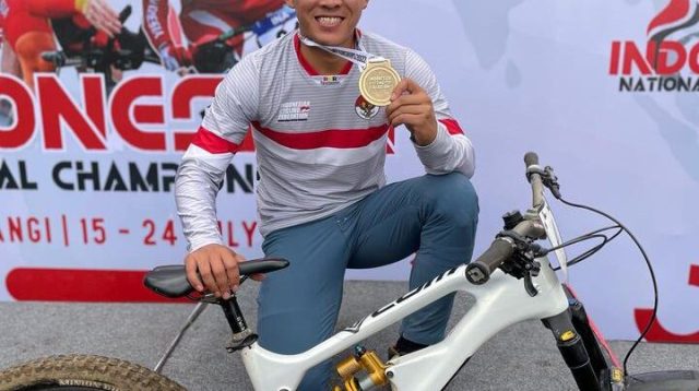 Peduli Palestina, Hildan Afosma Katana Atlet Downhilll Kota Batu Lelang Sepeda