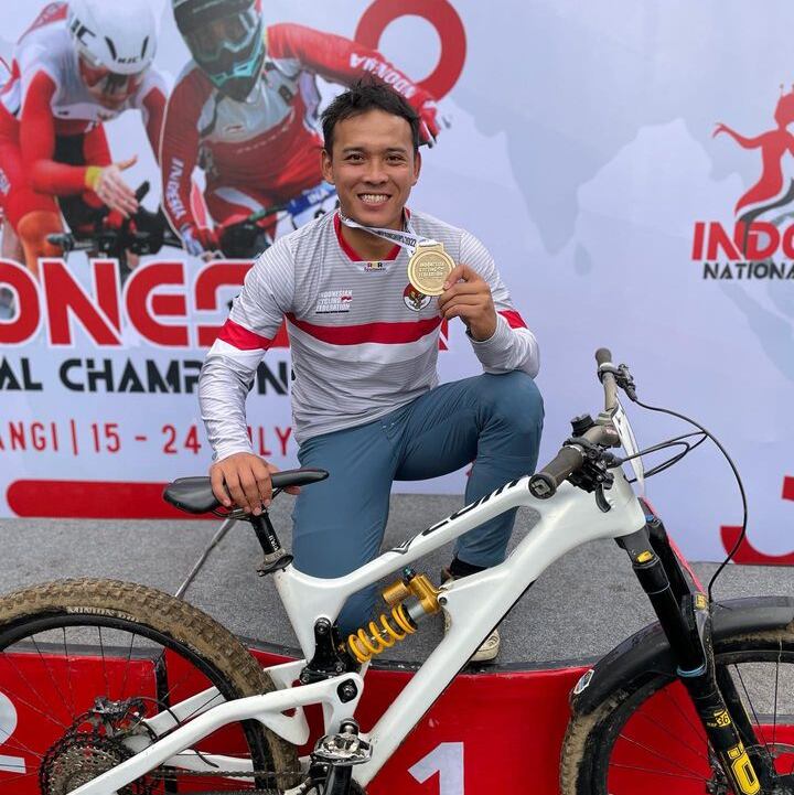 Peduli Palestina, Hildan Afosma Katana Atlet Downhilll Kota Batu Lelang Sepeda