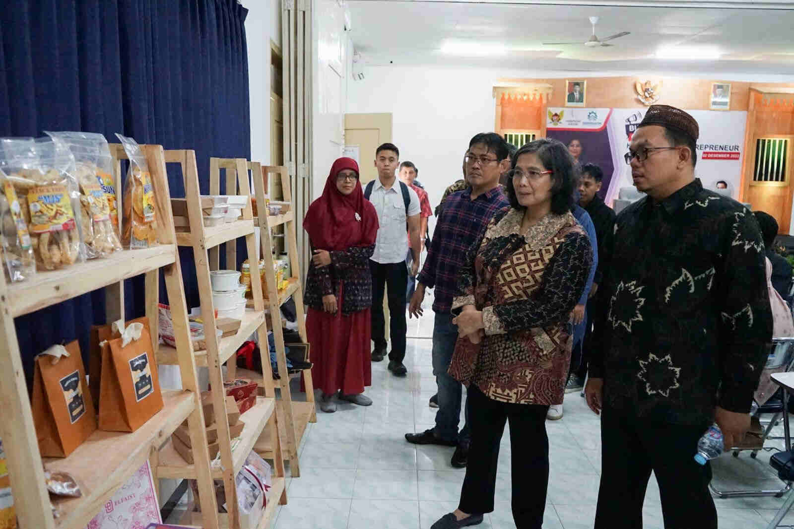Percepatan Pengendalian Inflasi Kota Kediri, Pj Wali Kota Zanariah Minta Laporan Harga Komoditas Mingguan