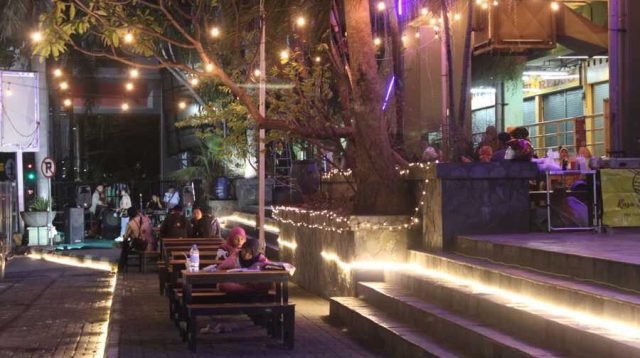 Pasar Tradisional Surabaya Dijadikan Pusat Wisata Kuliner Senja Surya, Simbol Kebersamaan dan Pertumbuhan Ekonomi UMKM