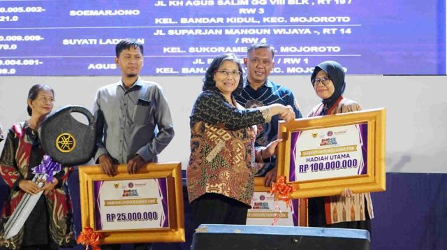 Gebyar Undian Lunas PBB, Pj Wali Kota Kediri Zanariah Harapkan Memotivasi Masyarakat Lunas Pajak Tepat Waktu