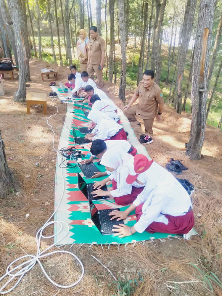 Terkendala Jaringan, 17 Dusun di Kawasan Pegunungan Kabupaten Trenggalek Belum Tersentuh Internet