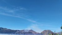 Awas…!, Aktivitas Gunung Bromo Meningkat, Jangan Beraktivitas pada Radius Satu Kilometer dari Kawah