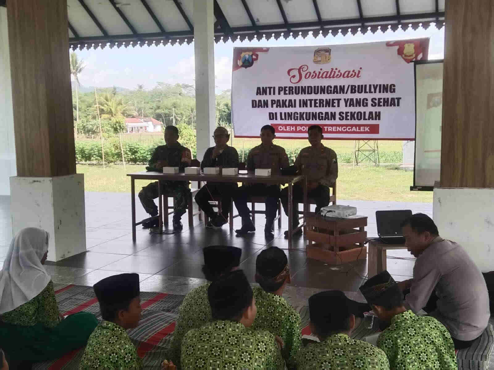 Masifkan Sosialisasi, Polres Trenggalek Cegah Perundungan di Sekolah