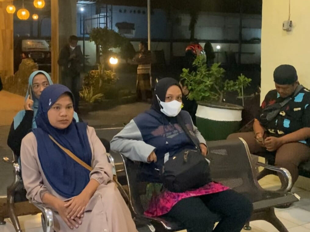 Permudah Pelayanan, KB Samsat Tulungagung Layani Pemohon Sampai Malam