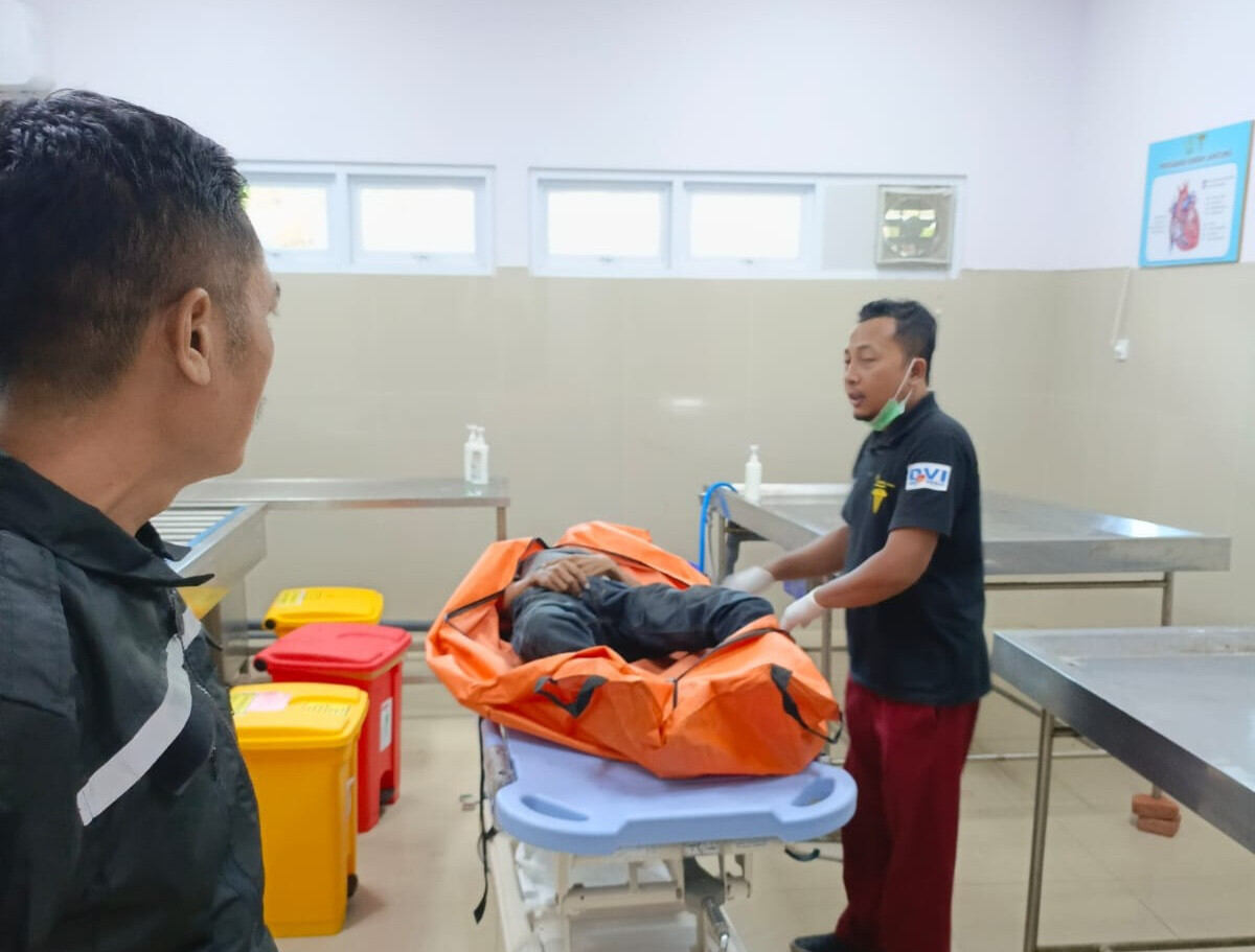 Diduga Menderita Sakit Jantung, Warga Semarang Tewas di Bus Tulungagung