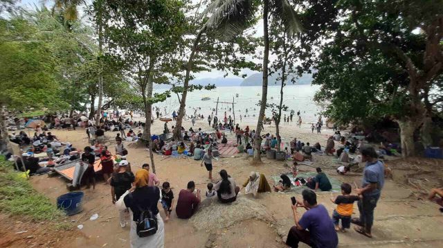 Libur Nataru, Kunjungan Wisatawan Pantai Mutiara Trenggalek Capai Enam Ribu Orang