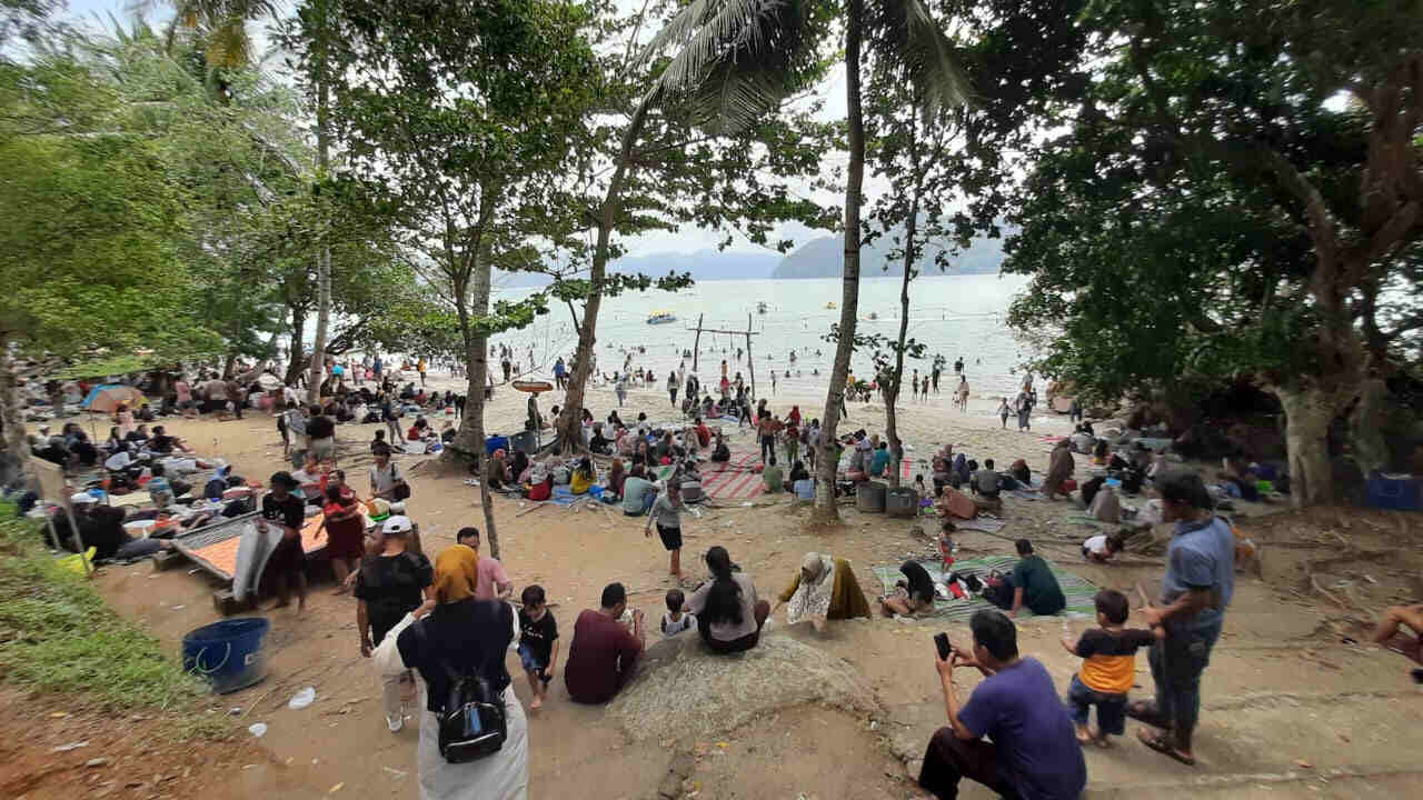 Libur Nataru, Kunjungan Wisatawan Pantai Mutiara Trenggalek Capai Enam Ribu Orang