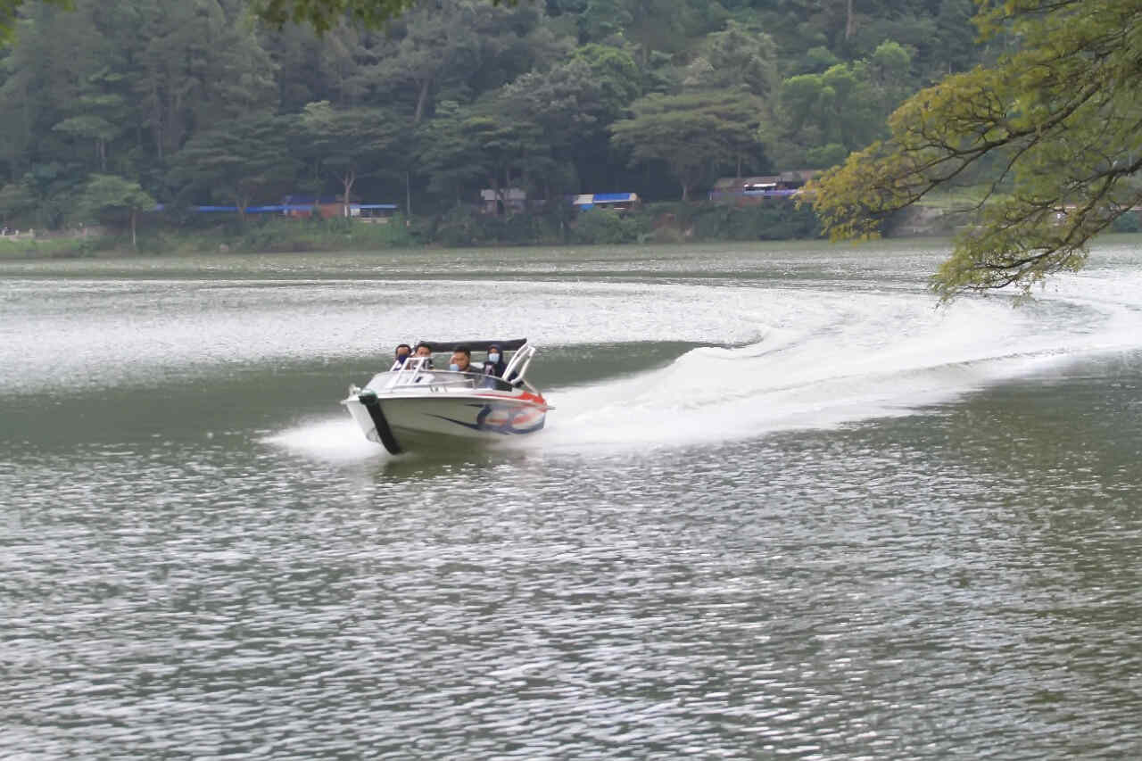 Libur Tahun Baru 2024, Telaga Ngebel Ponorogo Diserbu 9.500 Pengunjung Perhari