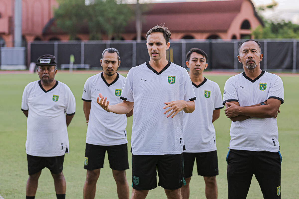 Persebaya Surabaya, Latihan Perdana Langsung Dipimpin Head Coach Paul Munster, Jelang Laga Tunda Lawan PSIS
