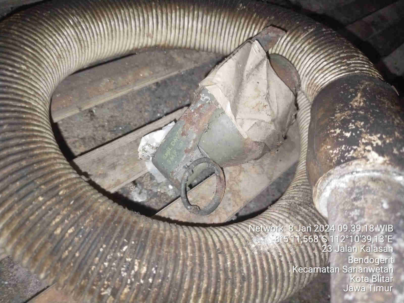 Cari Anak Kucing di Plafon, Temukan Granat Manggis di Rumah Purnawirawan TNI-AL