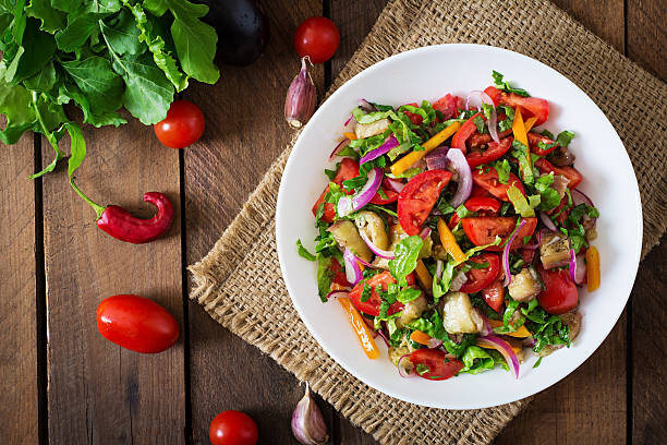 12 Pilihan Makanan dengan Nutrisi Terbaik, Dukung Program Diet Sehatmu!