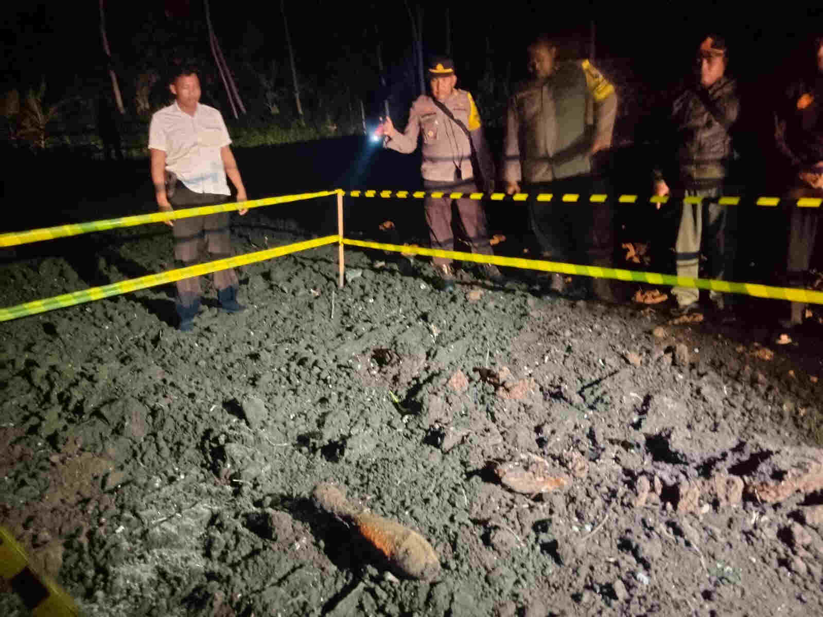 Gali Tanah Proyek JLS, Temukan Granat Zaman Belanda