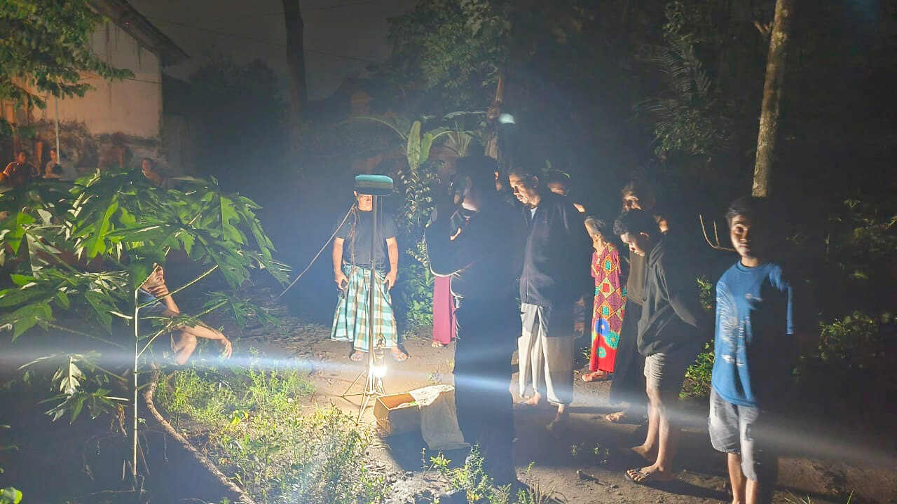 Bayi Tanpa Pakaian di Blitar, Dibuang di Pinggir Jalan