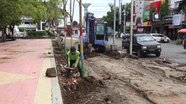Dapat CSR Rp 900 Juta, Kawasan Alun Alun Ponorogo Dipercantik